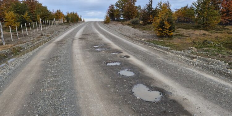 MOP lanza 42 licitaciones para reactivar mantención de caminos en todo el país