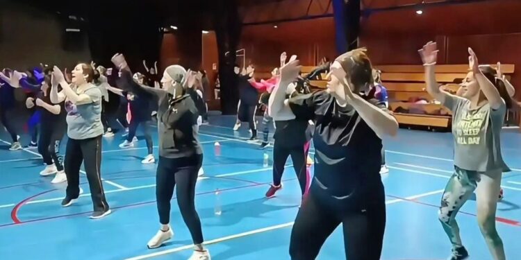 ¡A todo ritmo!: Gran convocatoria en Porvenir para conmemorar el Día del Trabajador con Zumba.