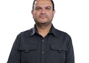 Escándalo en Natales: Concejal Jorge Ruiz acude a la PDI por amenazas de muerte vinculadas a página administrada por militar.