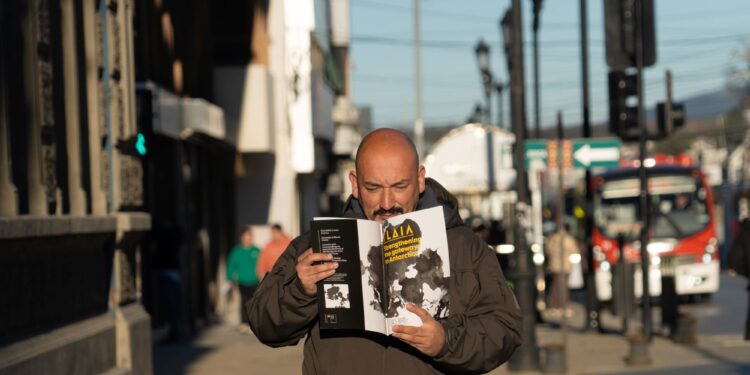 INACH presenta nueva edición de revista ILAIA en reunión internacional del Tratado Antártico en Japón