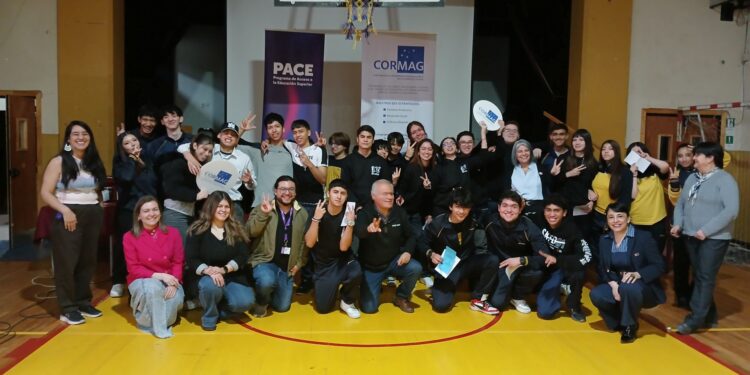 Academia de Emprendimiento Joven inicia talleres para impulsar ideas de negocio en estudiantes de Magallanes