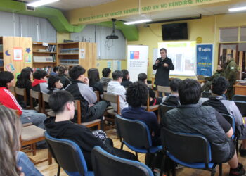 Cerca de 200 estudiantes del Liceo Industrial participaron en charlas sobre Responsabilidad Penal Adolescente