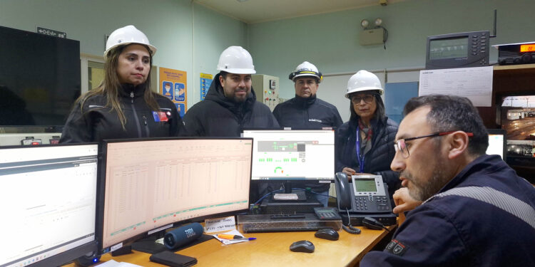 Seremi de Energía concluye recorrido por Magallanes y prioriza soluciones para las necesidades energéticas de cada provincia