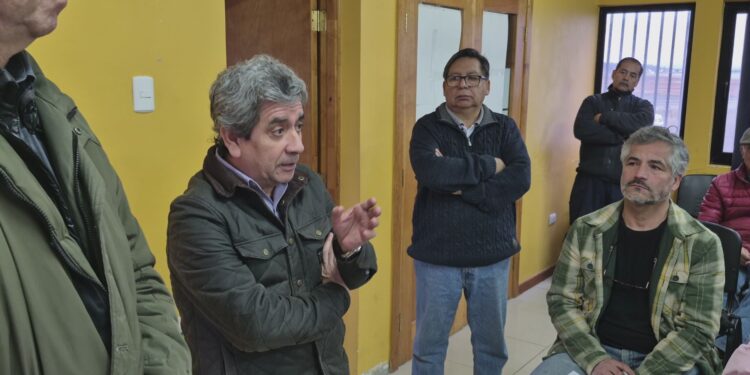 MOP presentó Plan de Operación Invernal a vecinos de Agua Fresca y anuncia mesa de trabajo para abordar necesidades viales