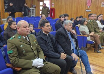 Histórico ascenso y emotiva despedida marcan ceremonia de Carabineros en Villa Cameron