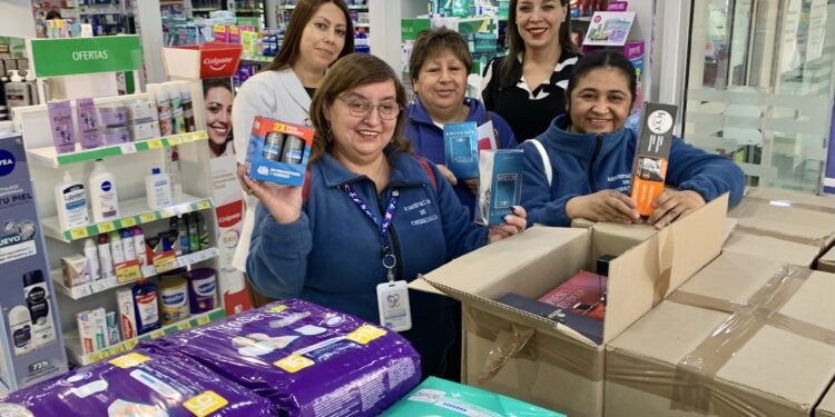 Donación de Farmacias Cruz Verde beneficiará a agrupación de cuidadoras de Punta Arenas