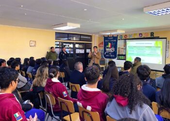 Estudiantes del Liceo Juan Bautista Contardi participaron en charla sobre Responsabilidad Penal Adolescente