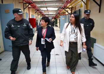 Gendarmería de Magallanes se incorpora a programa de equidad de género impulsado por SernamEG
