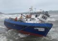 Armada rescata a tripulante de embarcación varada en Barranco Amarillo durante temporal en Punta Arenas