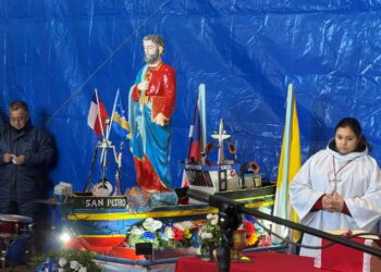 Pescadores artesanales celebran a San Pedro con tradicional misa en Caleta Barranco Amarillo