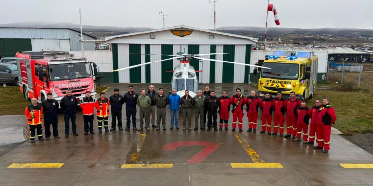 Carabineros y Bomberos fortalecen coordinación para enfrentar rescates complejos en Magallanes