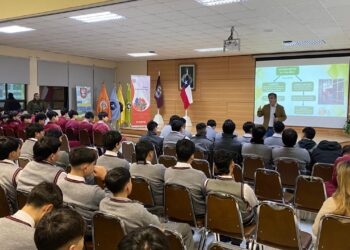 Estudiantes del Instituto Don Bosco participaron en charla sobre Responsabilidad Penal Adolescente