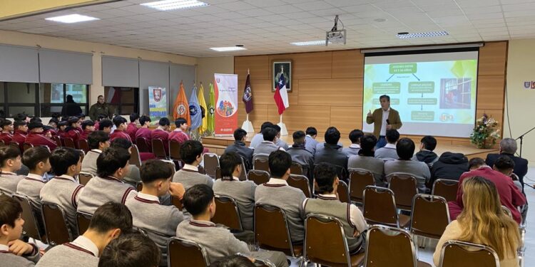 Estudiantes del Instituto Don Bosco participaron en charla sobre Responsabilidad Penal Adolescente
