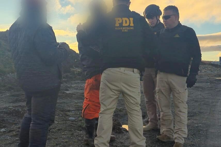 Fiscalización migratoria en Punta Arenas deja tres denuncias y un detenido con orden de aprehensión vigente