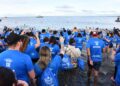 Más de 8 mil personas desafiaron las gélidas aguas del Estrecho en el histórico Chapuzón 2026