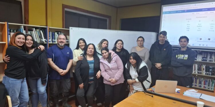 Capacitan a habitantes de Cabo de Hornos para enfrentar crecimiento turístico y portuario de la comuna