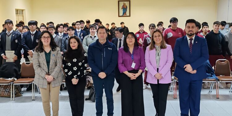 SENCE, OMIL y autoridades capacitan a estudiantes del Instituto Don Bosco en habilidades para la inserción laboral