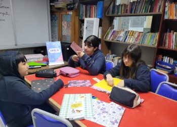 “Cazadores de Virus” acerca la ciencia a estudiantes de Magallanes