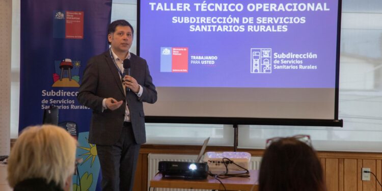 Capacitan a operadores de agua potable rural de Última Esperanza para enfrentar el invierno