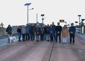 Comienzan obras para modernizar el alumbrado público de Villa Dorotea y fortalecer la seguridad del poblado