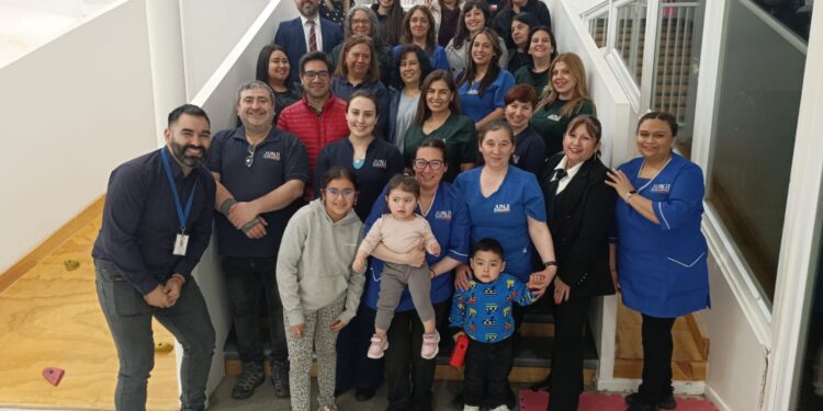 Apoderados de jardín infantil de Punta Arenas plantean mejoras en seguridad y transporte durante diálogo ciudadano de la Junji