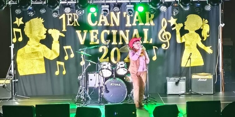 Festival del Cantar Vecinal inició con una exitosa primera jornada en Porvenir.