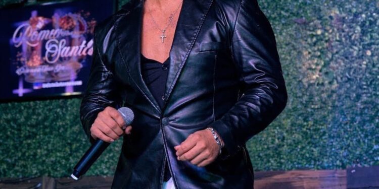 El ritmo y la pasión de Romeo Santos se apoderan de Dreams con un imperdible tributo.
