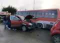 Colisión múltiple deja una persona lesionada y moviliza a equipos de emergencia en Punta Arenas