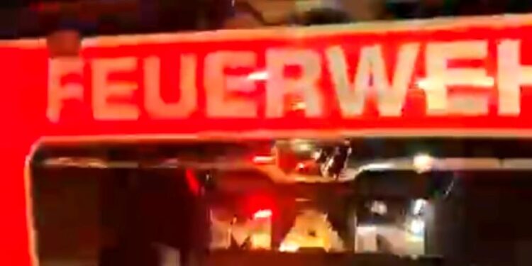 Bomberos debió retirarse de emergencia en la Toma cercana a la población Silva Henríquez tras ser atacado con piedras