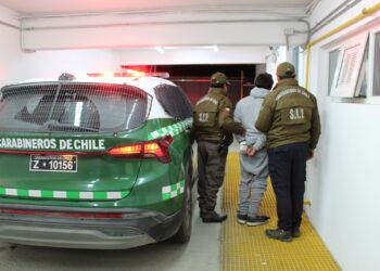 Menor de 14 años es detenido tras violento robo de vehículo y una serie de delitos en Punta Arenas