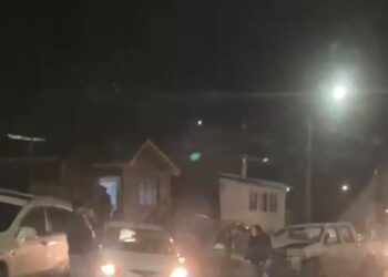 Violento choque múltiple deja personas lesionadas