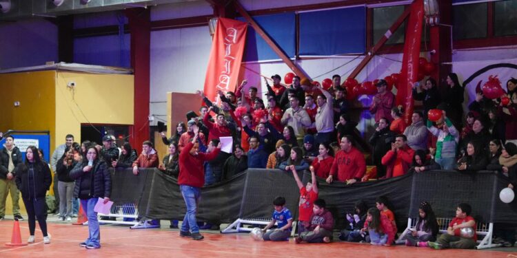 Puerto Williams celebró la tradicional Fiesta de la Nieve con masiva participación ciudadana