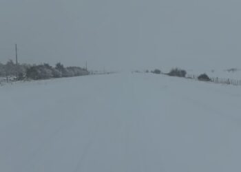Rutas con nieve y escarcha complica el desplazamiento en la región de Magallanes