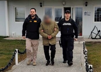 Operativo conjunto de Policía Marítima y PDI en Tierra del Fuego deja dos detenidos con órdenes vigentes