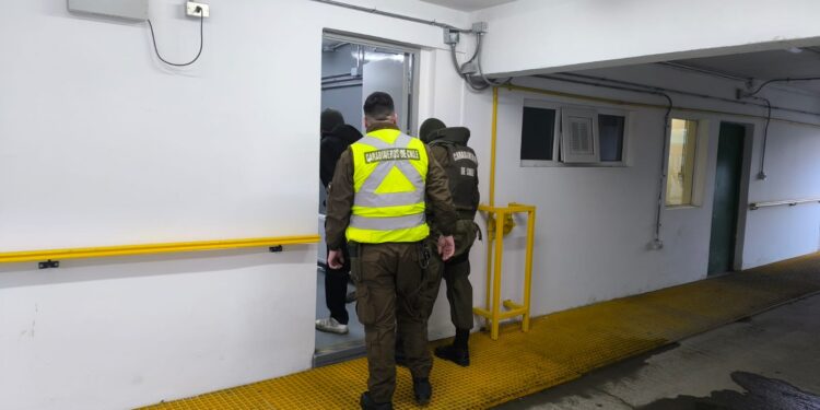 Detienen a hombre con 21 gramos de marihuana durante ronda extraordinaria en el centro de Punta Arenas