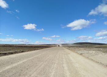 MOP informa 30% de avance del camino Calafate-Russfin en jornada de participación ciudadana en Porvenir