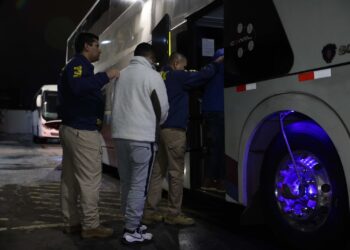 PDI expulsa de Chile a ciudadano colombiano condenado por microtráfico en Puerto Natales