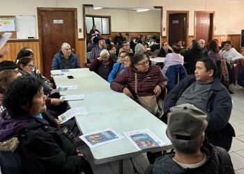 Programa Vínculos reunió a cerca de 40 personas mayores en jornada informativa sobre PACAM y PESPI.