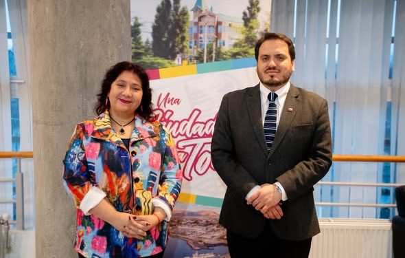 Alcadía y Seremi de Justicia potencian acceso a la asesoría jurídica en la comuna.