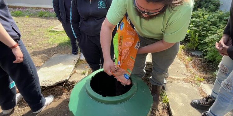 Invitan a taller gratuito de compostaje y orientación sobre fondos ambientales en Villa Las Nieves