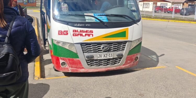 Nuevo contrato fortalece el transporte subsidiado entre Puerto Natales y Torres del Paine