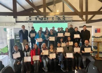 71 productores de Magallanes reciben certificación internacional en sostenibilidad y criterios ESG