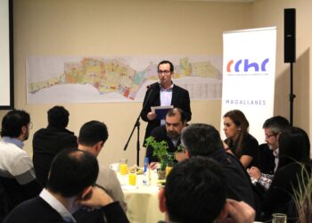 Diálogo Urbano reúne a expertos y autoridades para debatir el futuro desarrollo de Punta Arenas