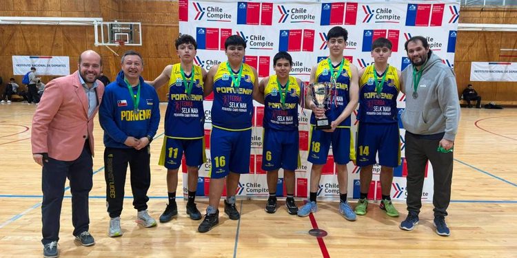 Liceo Bicentenario Hernando de Magallanes logró segundo lugar regional en Básquetbol Escolar Sub-17.