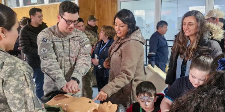 Cientos de familias participaron en masiva Plaza Ciudadana por el Día del Niño en Punta Arenas