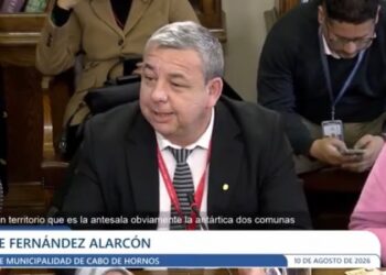 Alcalde de Cabo de Hornos pide reconocer a la Provincia Antártica como territorio insular ante la Cámara de Diputados