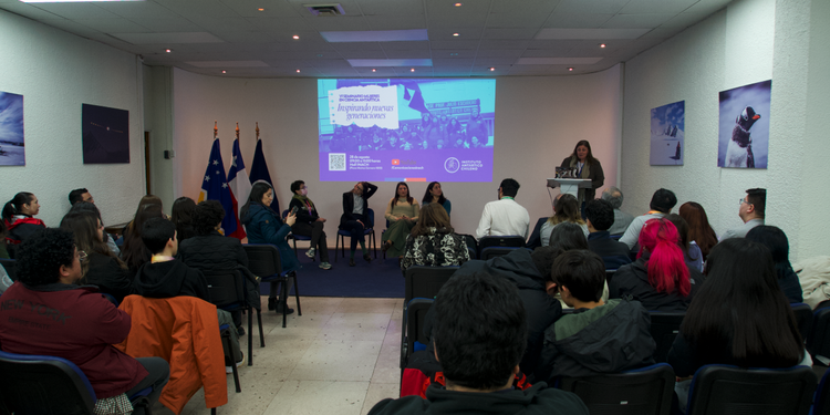 VI Seminario Mujeres en Ciencia Antártica destacó el aporte femenino y llamó a las nuevas generaciones a sumarse a la investigación polar