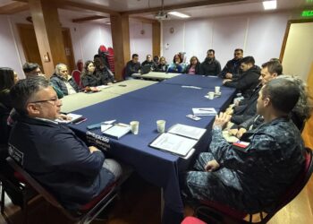 Puerto Williams refuerza coordinación ante próxima temporada de cruceros y alerta por hantavirus