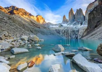 CONAF extiende hasta el 15 de septiembre la exigencia de guías acreditados para senderos Base Torres y “W”