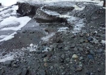 Crecida de mareas obliga al cierre de un tramo de la Ruta 9 Sur